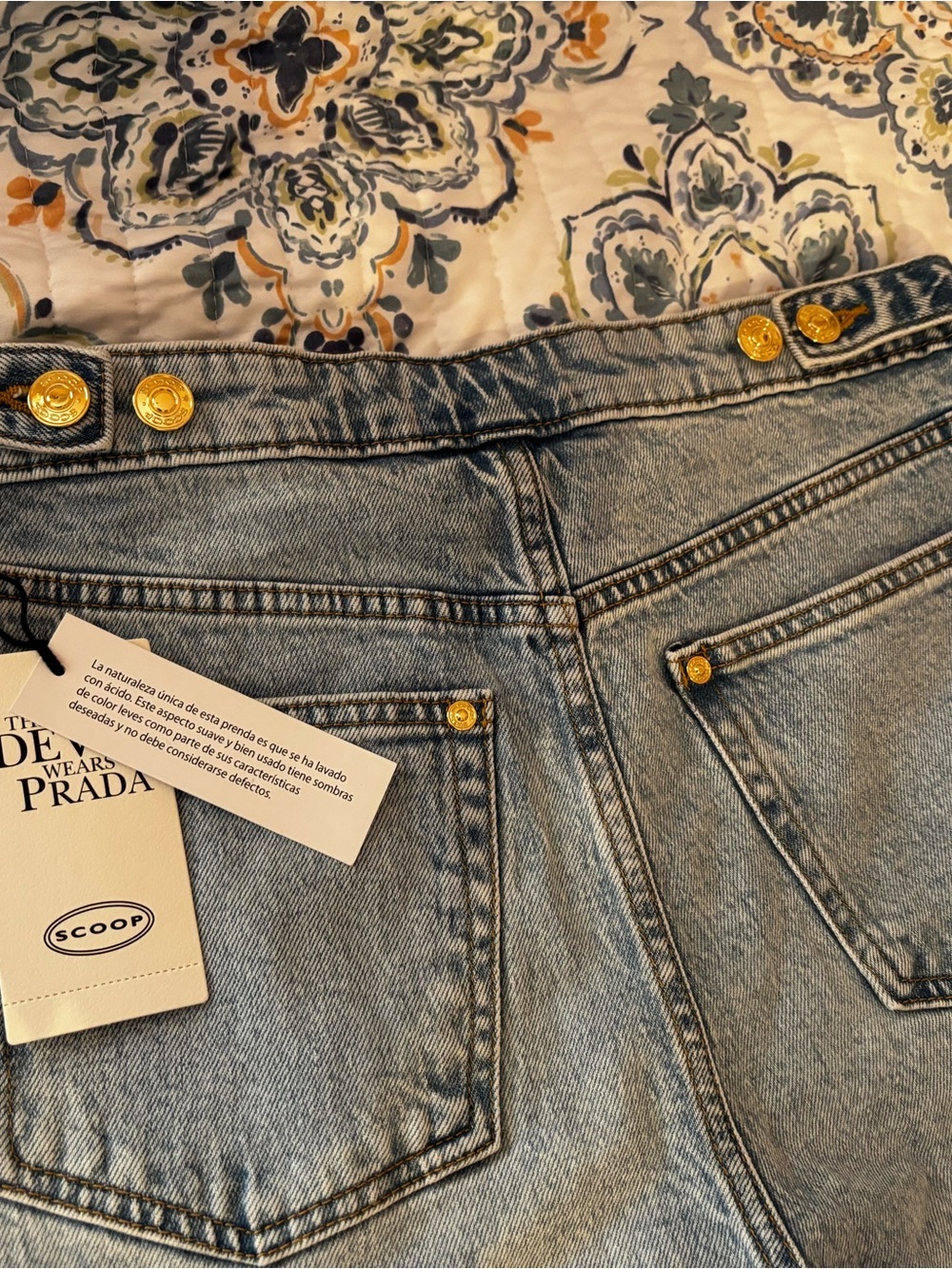 Scoop
High-Rise Women's Blue Carpenter barrel Jeans with Patch Pockets - Picture 5 of 6
